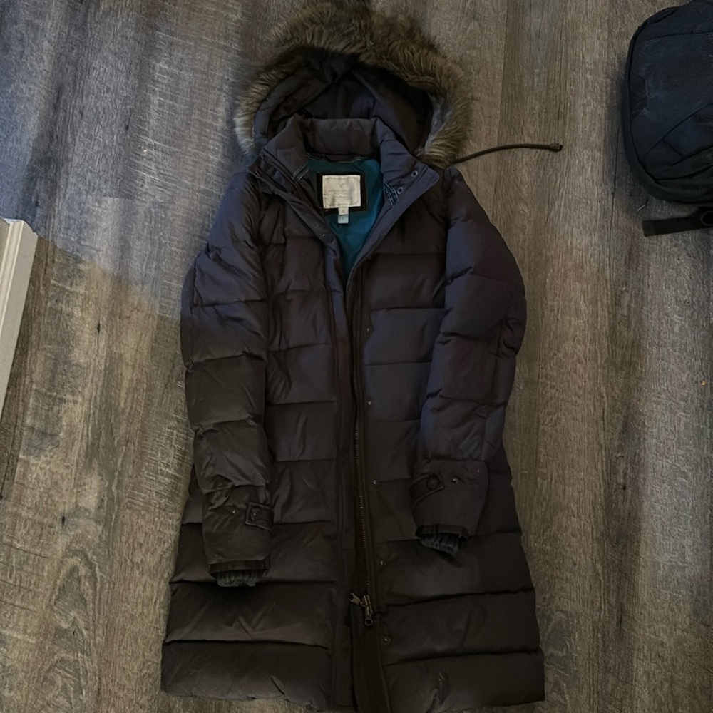 Grey American eagle long winter coat